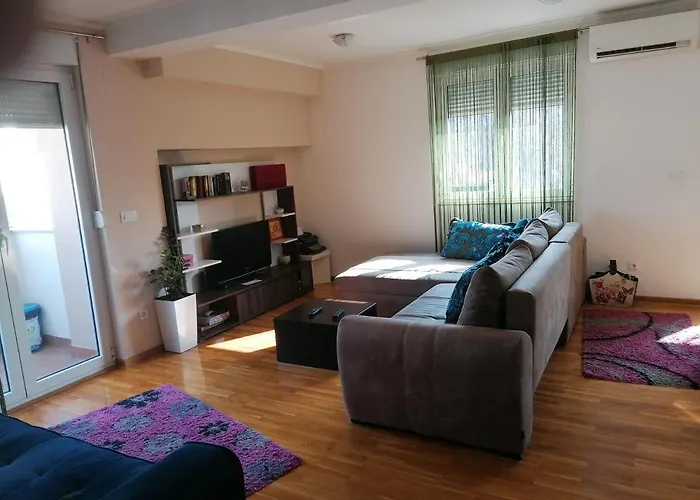 Shumice Apartment