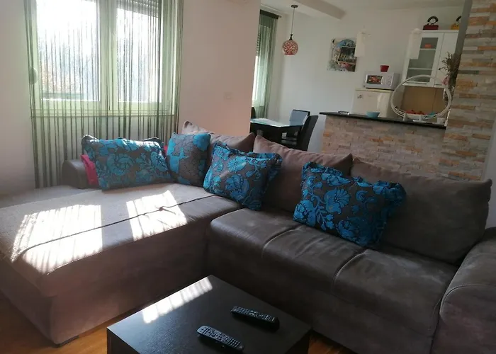 Shumice Apartment