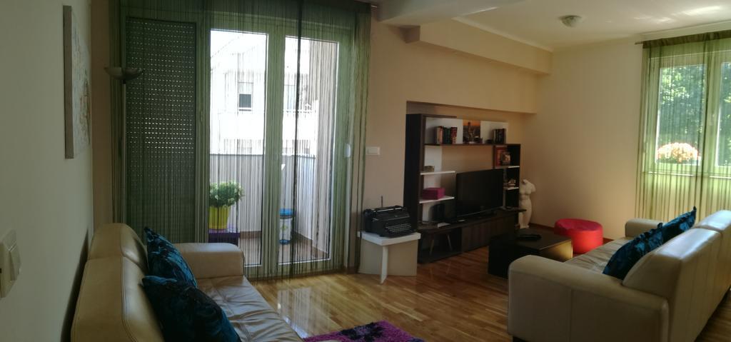 Shumice Apartment
